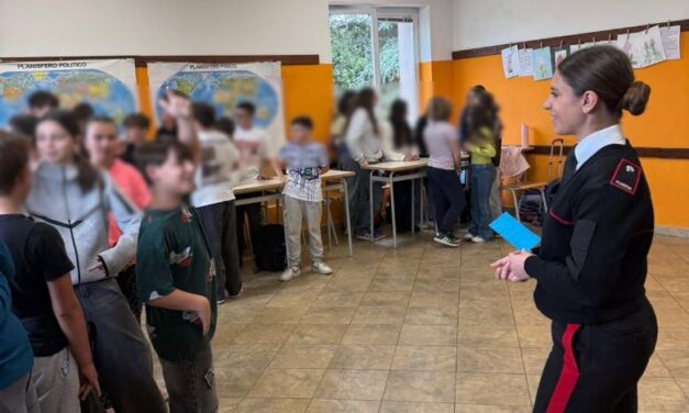 “Cultura della legalità” tra i banchi di scuola con i Carabinieri  a Mornese
