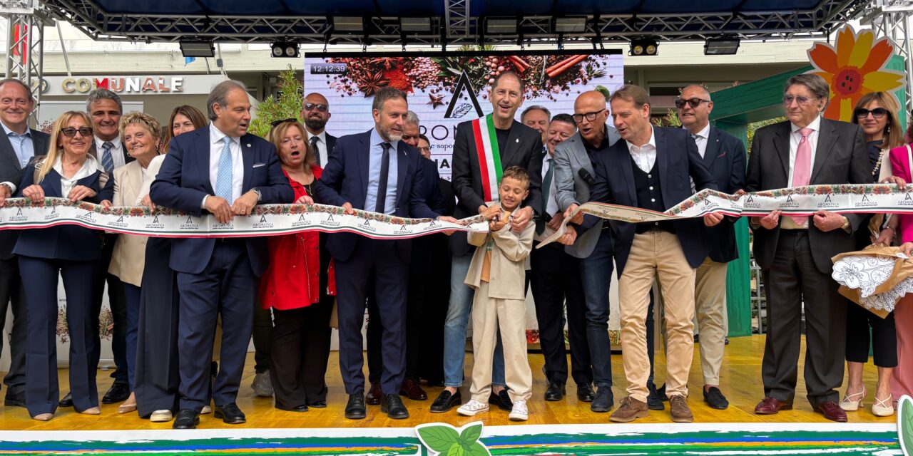 Inaugurata Aromatica, pienone sin dal mattino di oggi