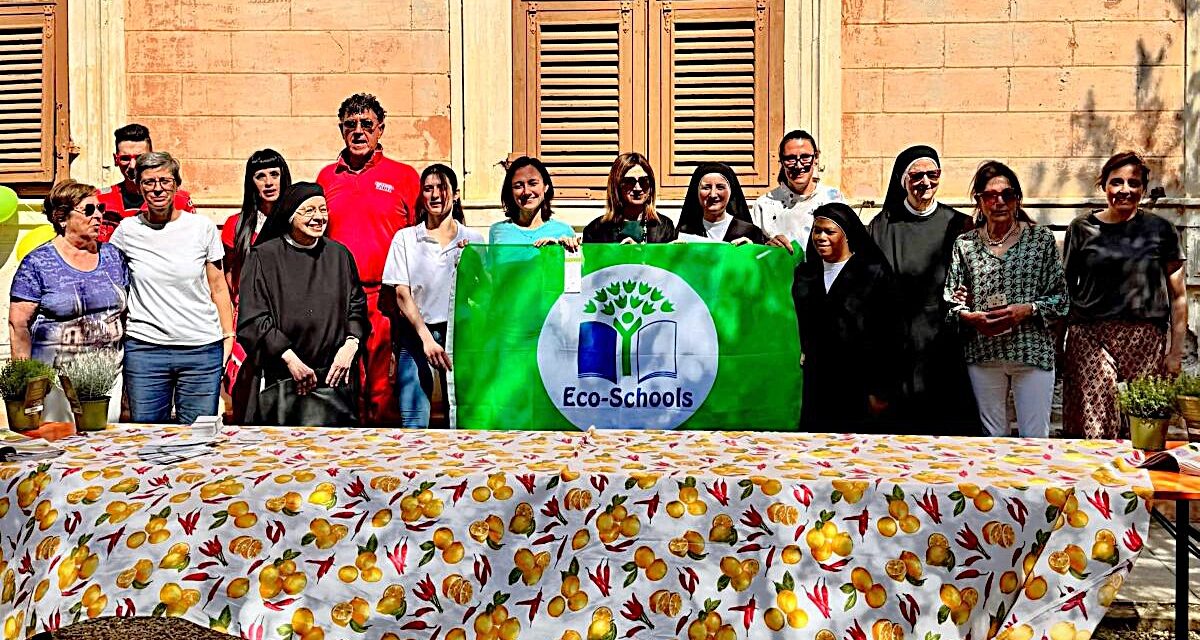 Diano Marina modello di sostenibilità: festa a Villa Scarsella per la decima doppia Bandiera Verde Eco-Schools