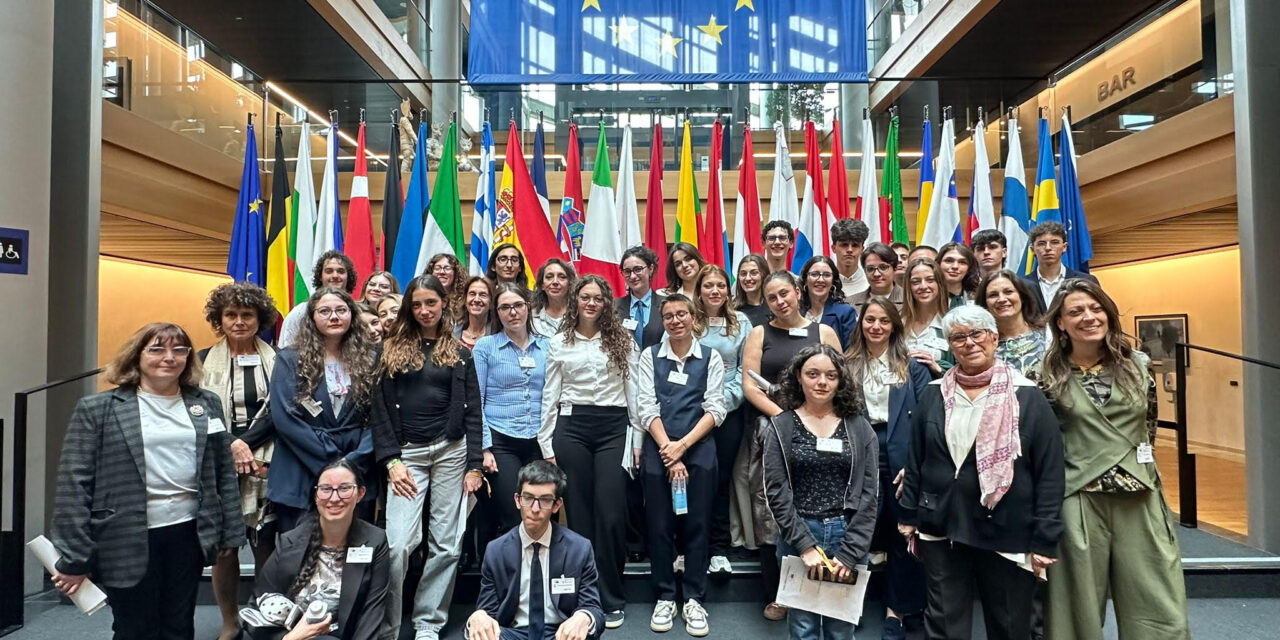 Da Torino a Strasburgo: lo stage europeo dei vincitori del concorso “Diventiamo cittadini Europei” del Liceo Peano