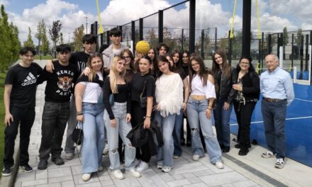 La classe 4b scienze umane del Liceo Peano di Tortona premiata al concorso Ecochallenge