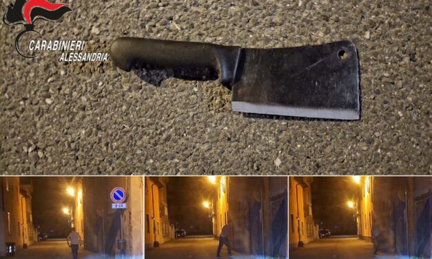 Vaga di notte con una mannaia a caccia di una setta satanica: bloccato dai Carabinieri.