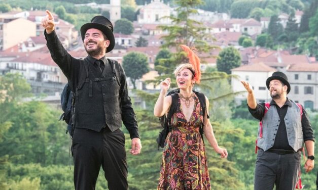 Spettacoli a impatto zero e borghi in festa: al via il tour estivo 2026 degli Scavalcamontagne
