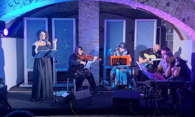 “Pesci in bicicletta” ad Alessandria : musica e parole per raccontare un femminismo possibile