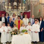 Giornata di festa a Gremiasco: celebrata la Prima Comunione per sei giovani parrocchiani