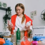 Riciclo della plastica: i 10 errori che mettono in crisi persino la GenZ (e come non farli più). La guida di Skuola.net e COREPLA
