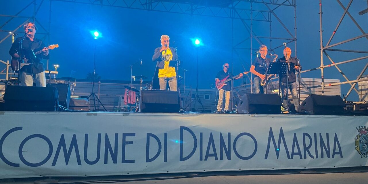 Diano Marina, dopo il successo funk di ieri, stasera arriva Rita Pavone al Molo delle Tartarughe. Le immagini