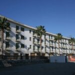 Diano Marina, recinzione divelta lungo la ciclabile: il Comune ordina la messa in sicurezza all’Hotel Teresa
