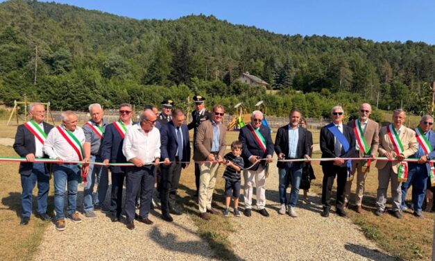 Rigenerazione urbana a Pornassio: inaugurato il nuovo centro sportivo multifunzionale al Colle di Nava