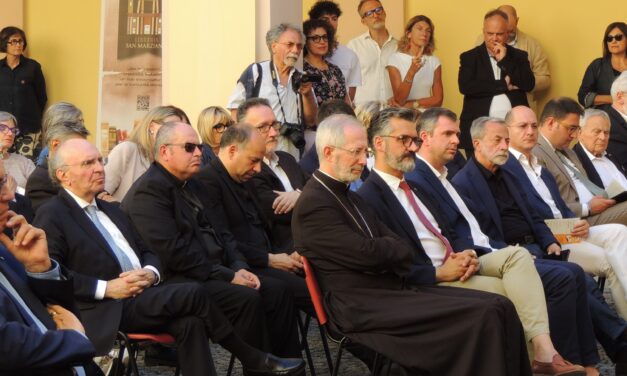 I 130 anni de “Il Popolo”: grande successo a Tortona per il convegno con le grandi firme del giornalismo