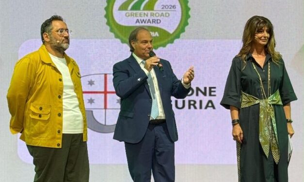 L’Oscar del Cicloturismo fa tappa a Sanremo: l’assessore Lombardi premia le regioni al Green Road Award