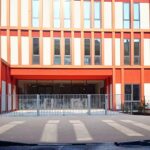 Tortona, prende forma il nuovo polo scolastico: in viale Kennedy arriva il primo “giardino-spugna” della città