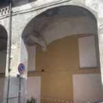 Decoro urbano a Tortona: a nuovo i portici dell’ex ferramenta “Diamanti” in via Emilia Nord