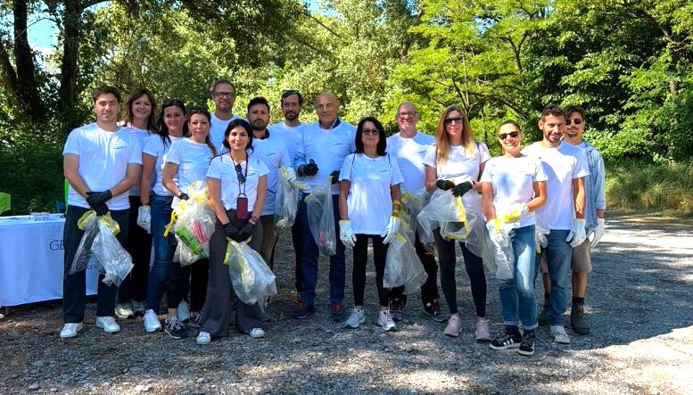 Tortona, raccolti oltre 100 kg di rifiuti nel Parco dello Scrivia. Ferrari: “Passare dall’indifferenza alla cura del bene comune”