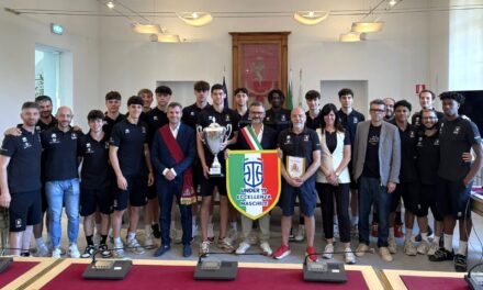 Tortona sul tetto d’Italia: l’Amministrazione accoglie e ringrazia i ragazzi del Derthona Basket per lo storico scudetto
