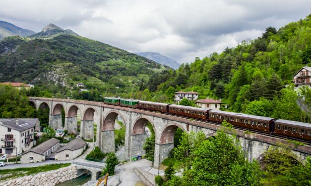 Ventimiglia protagonista sulla “Ferrovia delle Meraviglie”: tornano i treni storici tra Alpi e mare