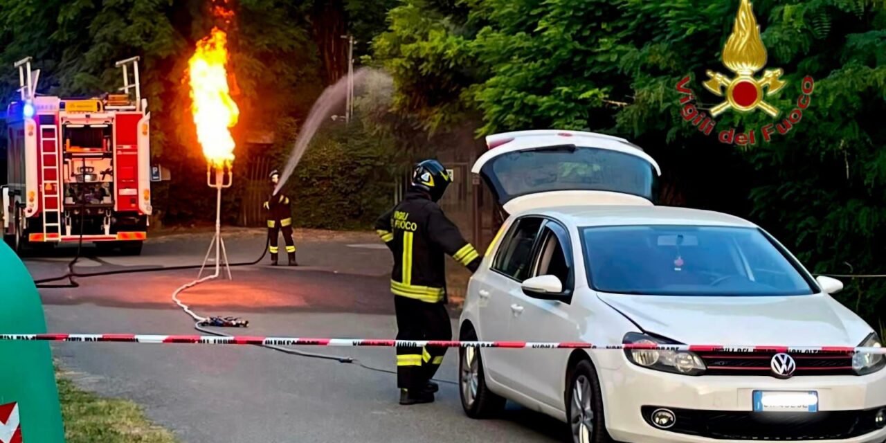 Auto a Gpl perde gas a Montecastello: intervento tecnico dei Vigili del Fuoco con la torcia