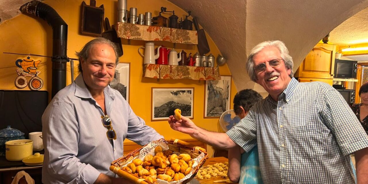 Successo per la sagra dei crustuli a Bajardo: i complimenti dell’assessore Luca Lombardi ai volontari