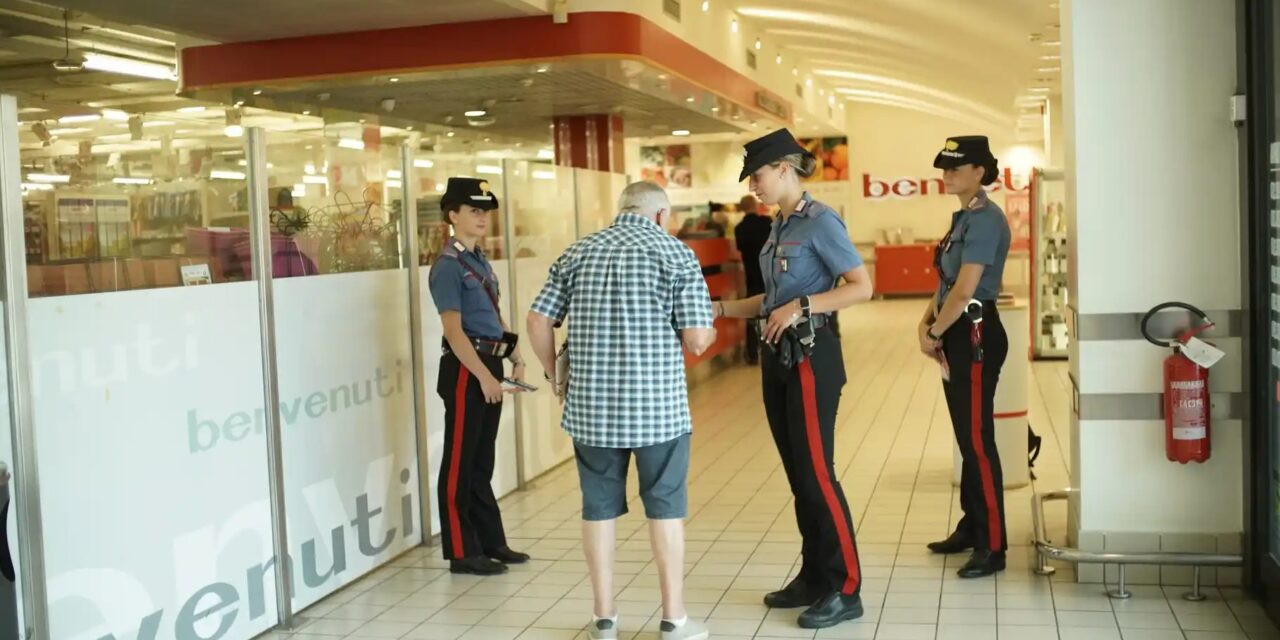 Truffe agli anziani, i Carabinieri nei supermercati imperiesi: al via la campagna di prevenzione
