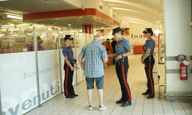 Truffe agli anziani, i Carabinieri nei supermercati imperiesi: al via la campagna di prevenzione