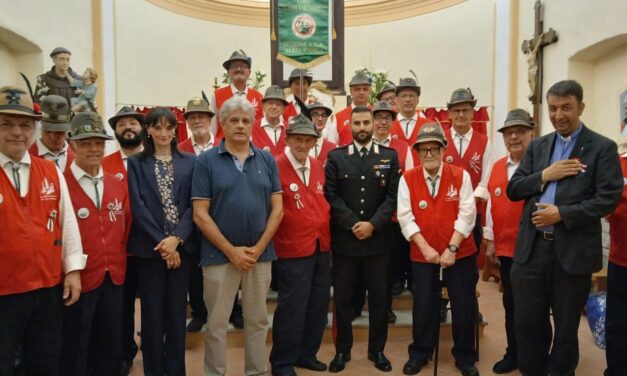 Le voci degli Alpini incantano Remeneglia: al via i concerti estivi in Val Curone