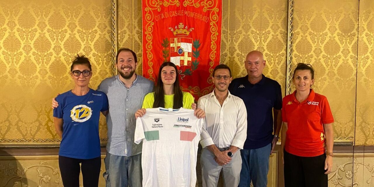 Zoe Johnson in Comune dopo i successi internazionali alla Coppa COMEN