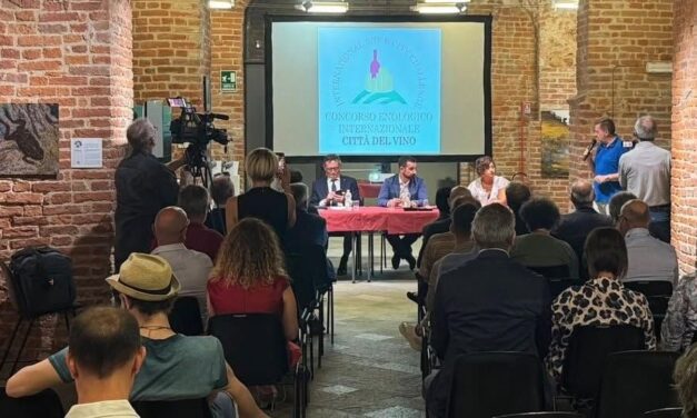 Domani Casale Monferrato celebra l’eccellenza vitivinicola: al Castello la premiazione del Concorso Internazionale Città del Vino