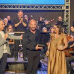 Da Napoli a Sanremo, la musica di Raiz conquista l’Auditorium: a lui il prestigioso Premio Mida