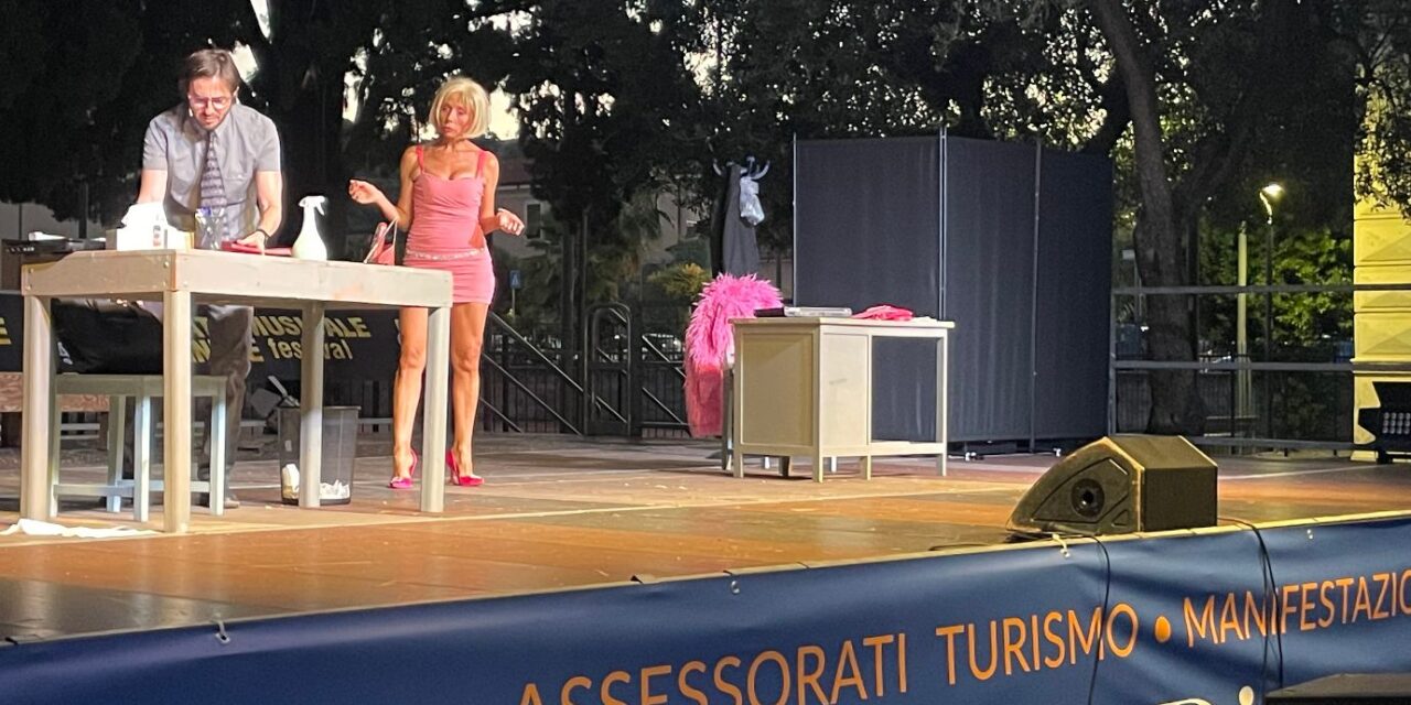 Successo per “Terremoto sui tacchi” a Diano Marina: stasera grande attesa per Michele, Carmine Esposito e Luca Valentini