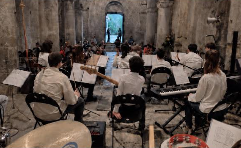 La Piccola Orchestra e Coro San Giorgio in concerto a San Bartolomeo al mare: 25 giovani talenti sul palco
