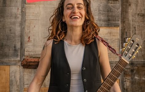 Indiependenza Festival 2026: a Cassine il viaggio vocale “LUNA: Tracce di pane” di Elisa Guarraggi