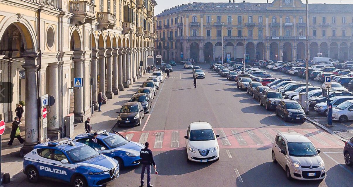 Maxi-operazione della Polizia di Stato: tre arresti, controlli nei locali e droga sequestrata nell’Alessandrino