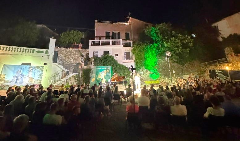 San Bartolomeo al Mare: attesa per il gran finale del 37° “Rovere d’Oro”, in palio una tournée in Messico