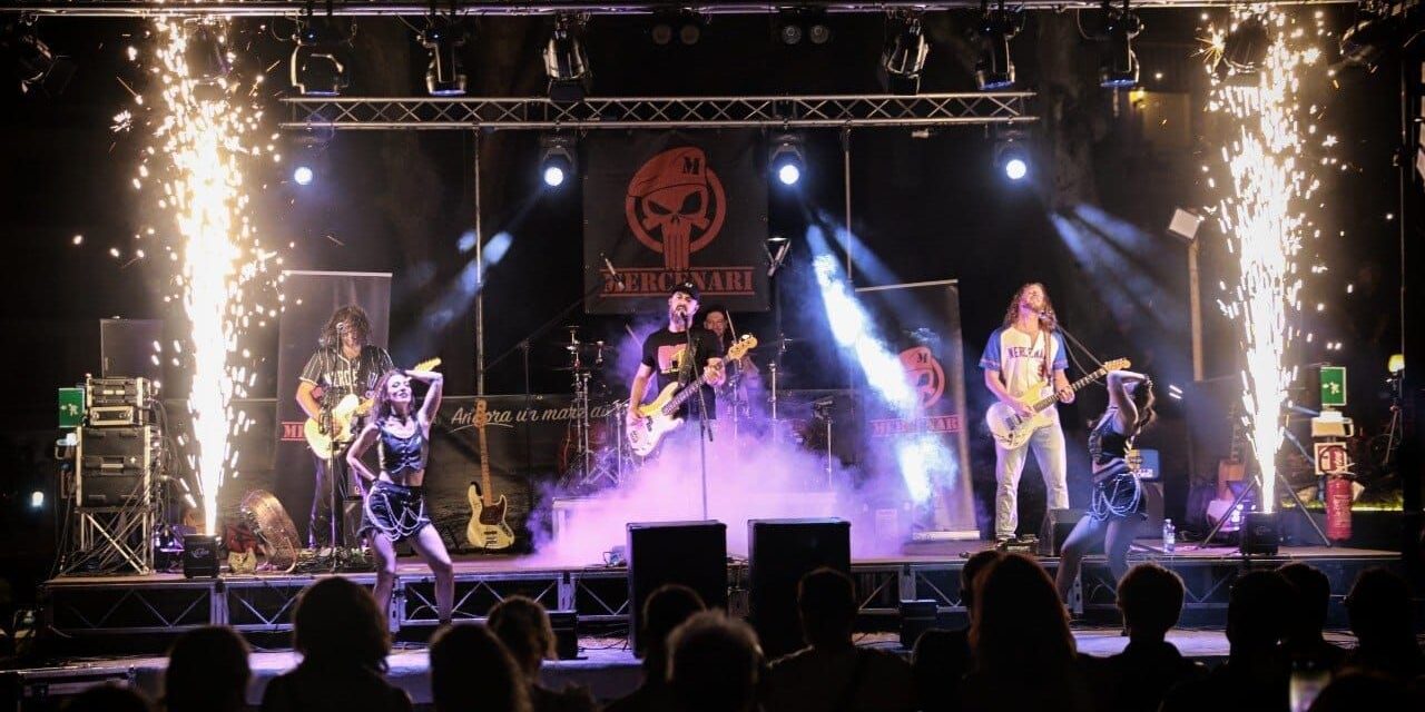 La colonna sonora di una generazione infiamma il Molo delle Tartarughe: arrivano i Mercenari Rock