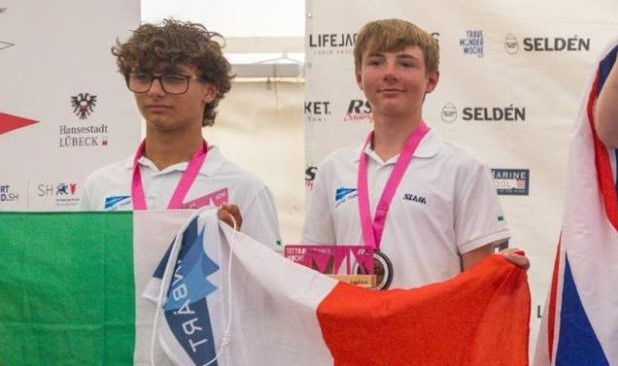 Vela, pioggia di medaglie per il Club Nautico San Bartolomeo al Mare: un bronzo mondiale e un argento in Germania