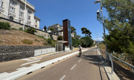 Imperia, attivo da ieri il nuovo ascensore della pista ciclabile: bici al seguito e barriere abbattute