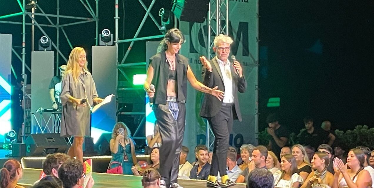 Moda, musica e VIP a Diano Marina: “Trenta minuti di bellezza” incanta il pubblico del Ponente. Le immagini