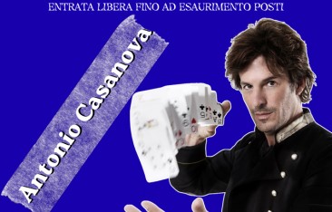 Magia e comicità al Molo delle Tartarughe: stasera il Diano Comic Show con Antonio Casanova