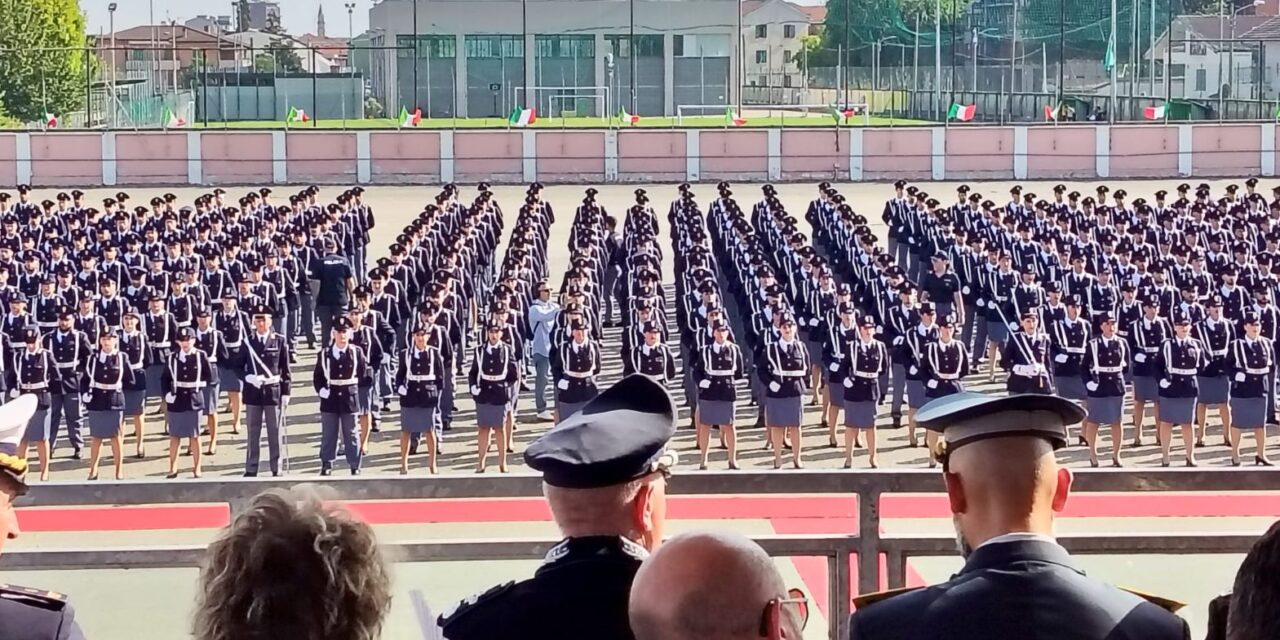 Polizia di Stato, solenne giuramento per 367 Allievi ad Alessandria: da domani il via ai tirocini