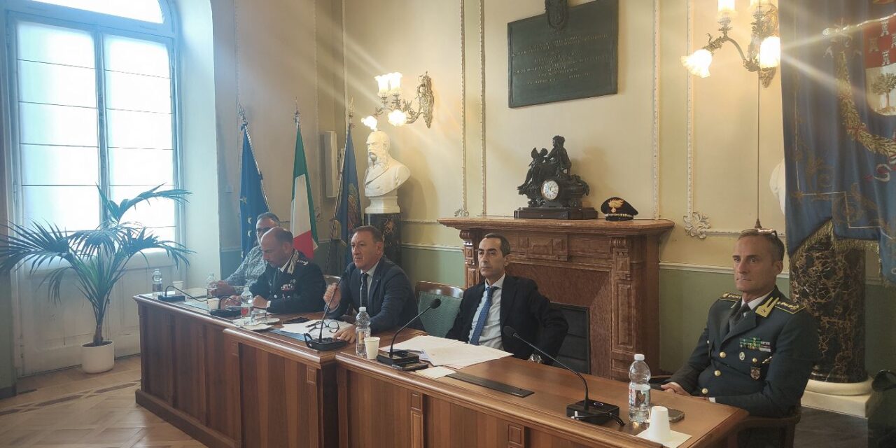 Sicurezza estiva nel ponente: la Prefettura di Imperia vara il piano di controlli contro abusivismo e microcriminalità