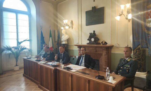Sicurezza estiva nel ponente: la Prefettura di Imperia vara il piano di controlli contro abusivismo e microcriminalità