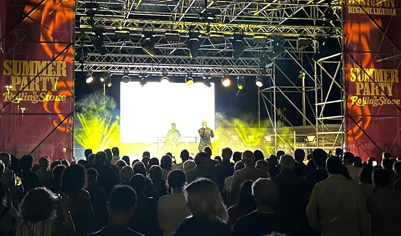 Successo per il Summer Party a Diano Marina: folla al Molo delle Tartarughe per l’evento di Rolling Stone