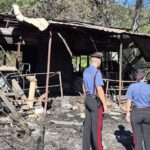Paura ad Arquata Scrivia per un rogo in un campo: tempestivo intervento per mettere in sicurezza due bombole del gas