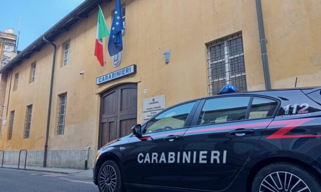 Notte di violenza a Casale Monferrato: rissa in via Congresso Agrario, tre Carabinieri feriti e un arresto