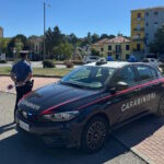 Sorpreso a piedi al buio con cocaina e un machete da 40 centimetri: denunciato 30enne a Pozzolo Formigaro