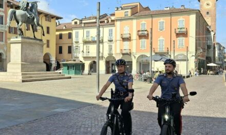 Sicurezza e tutela dell’ambiente: a Casale Monferrato i Carabinieri pattugliano in e-bike