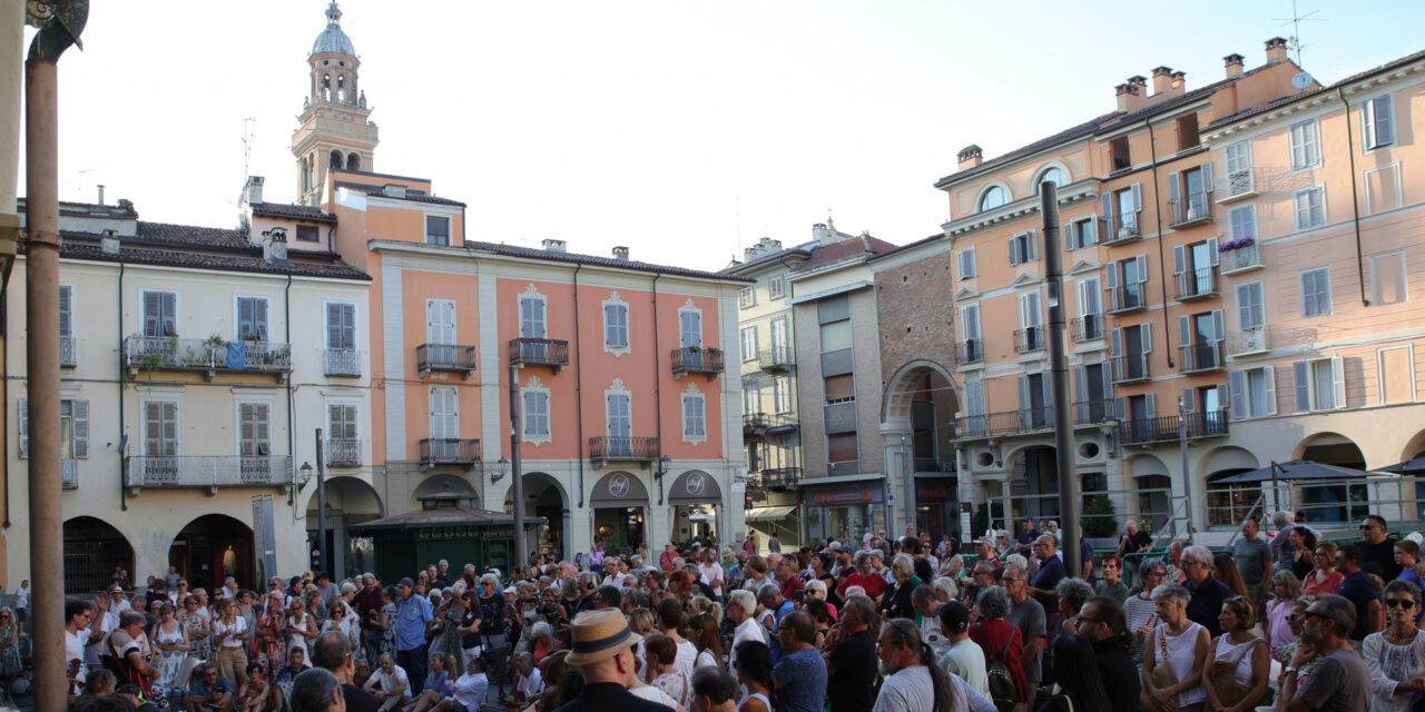 Il Monferrato Music Contest premia i Bailenga. Deregibus: “Un’emozione unica l’omaggio a Guccini, l’anno prossimo canteremo Rino Gaetano”