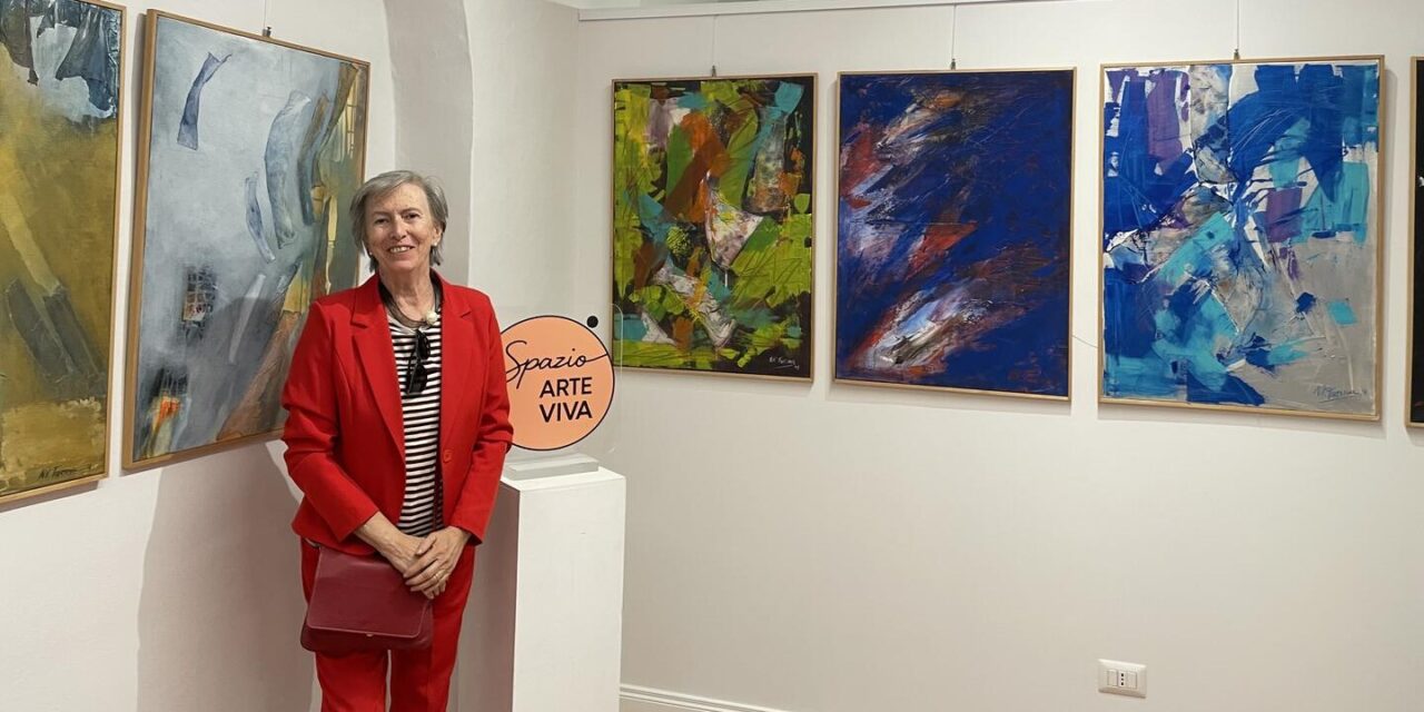 Emozioni e luce su tela: a Tortona in mostra le opere dell’artista alessandrina Niki Taverna