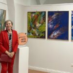 Emozioni e luce su tela: a Tortona in mostra le opere dell’artista alessandrina Niki Taverna