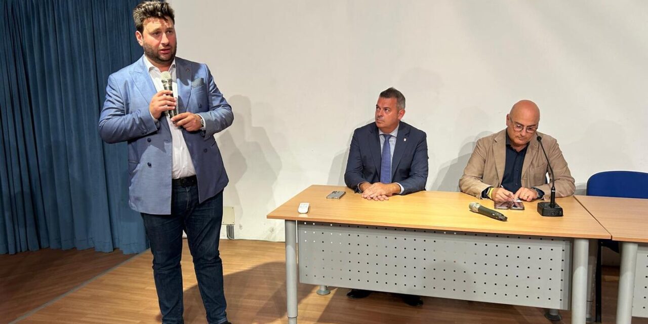 Polo chimico e PFAS: controlli ambientali rafforzati e nuove cure mediche illustrate ai cittadini